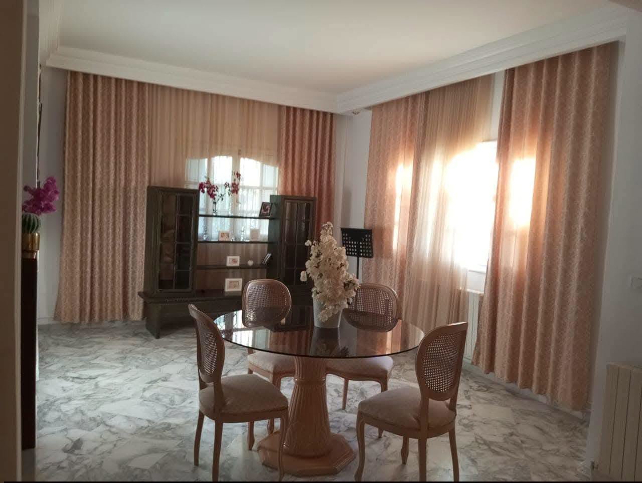 Ariana Ville&nbsp;Cite Ennasr 2&nbsp;Location&nbsp;Maisons&nbsp;Villa 2s avec piscine ennaser 2