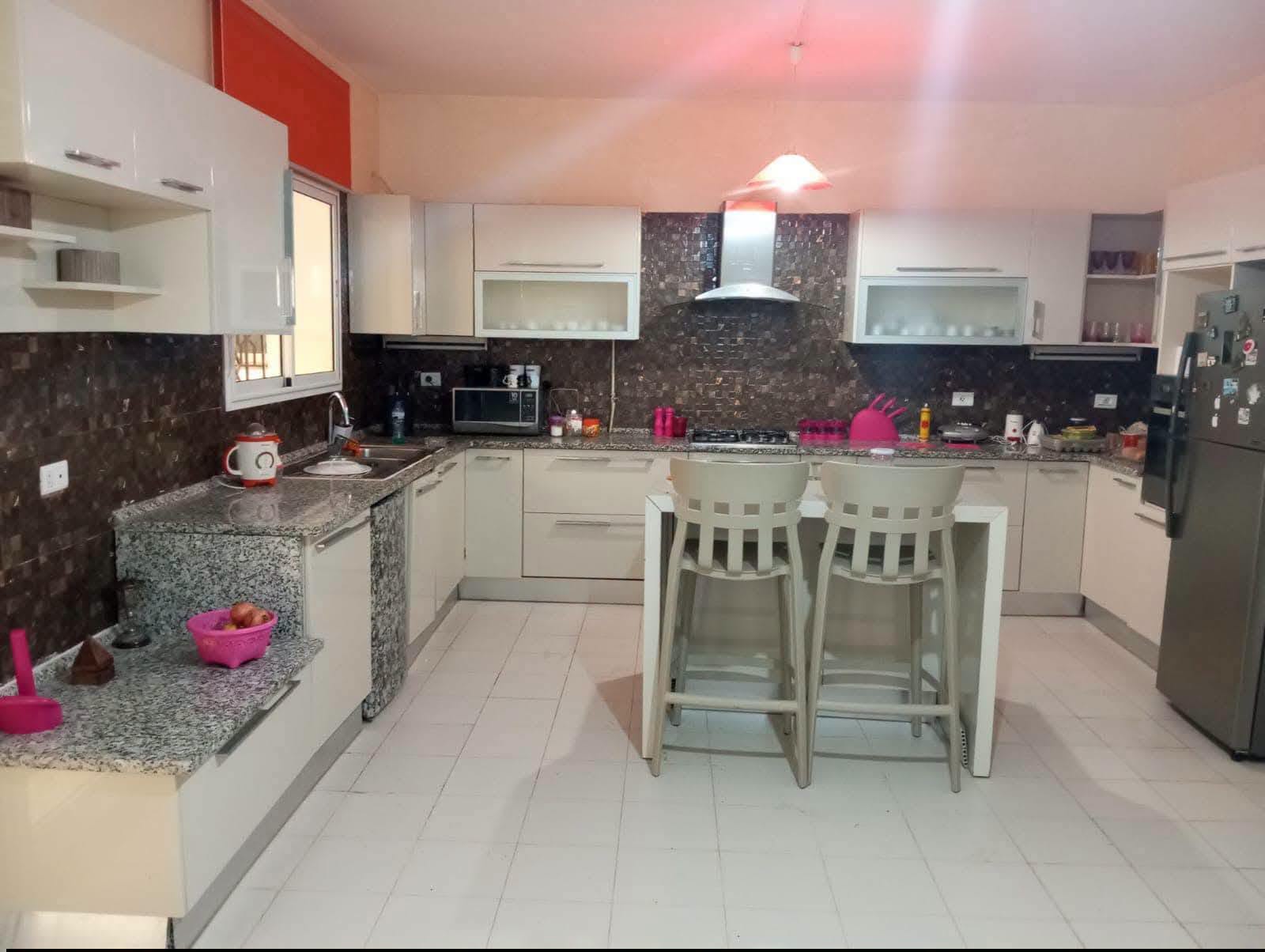 Ariana Ville&nbsp;Cite Ennasr 2&nbsp;Location&nbsp;Maisons&nbsp;Villa 2s avec piscine ennaser 2