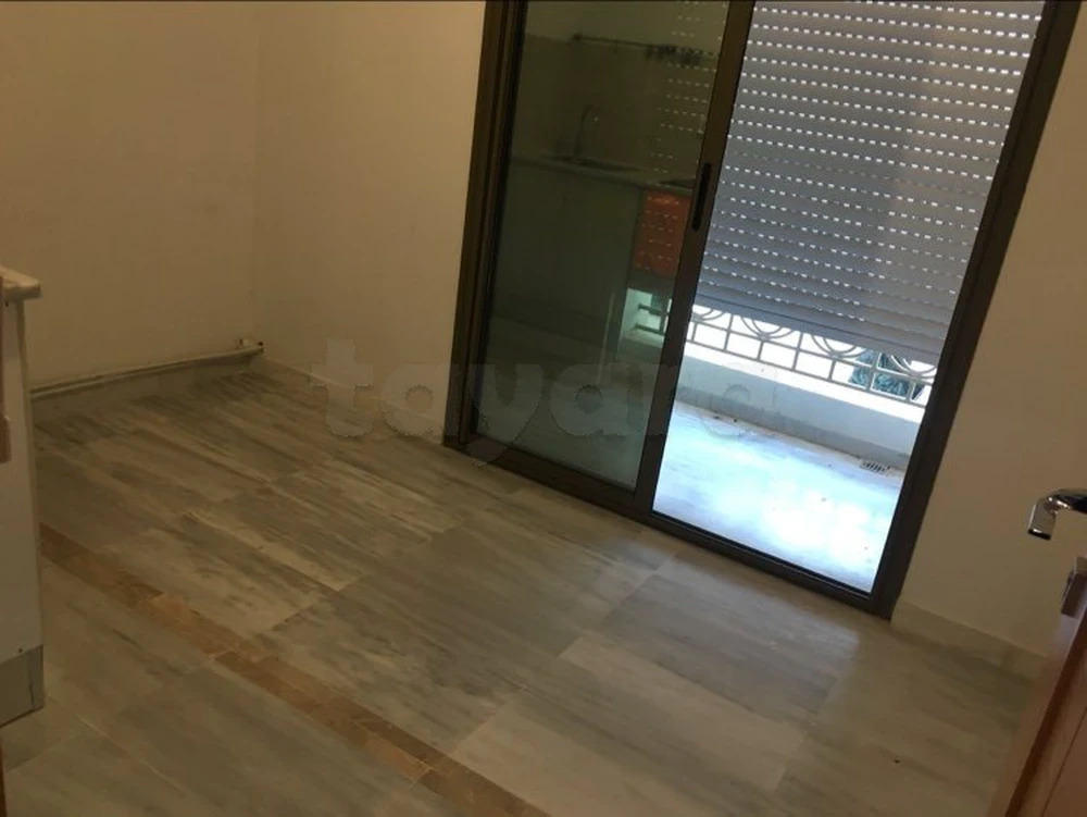 El Menzah&nbsp;Tunis Belvedere&nbsp;Location&nbsp;Appart. 1 pi�ce&nbsp;Beau bureau lafayette