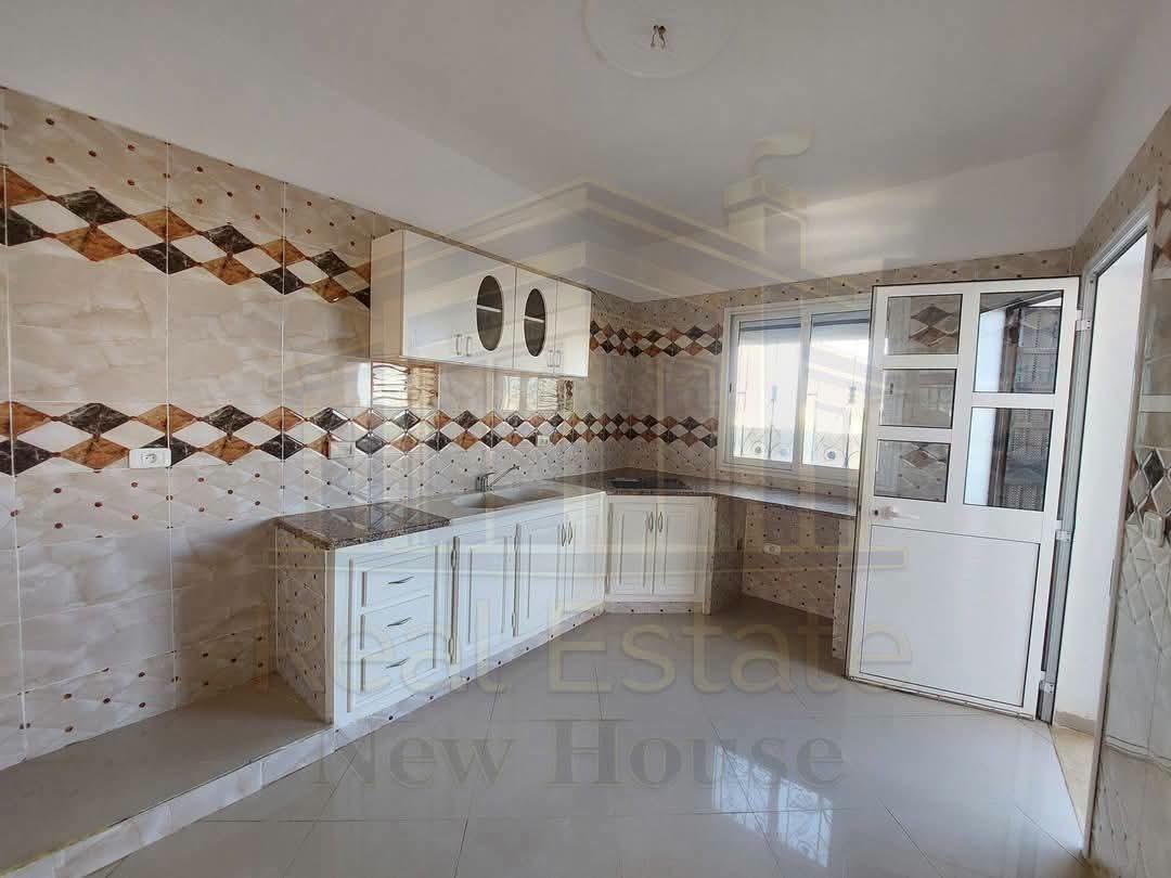 Bizerte Nord&nbsp;Cite Ain Meriem&nbsp;Location&nbsp;Appart. 3 pi�ces&nbsp;Un �tage de villa rez de chauss�e alv 124