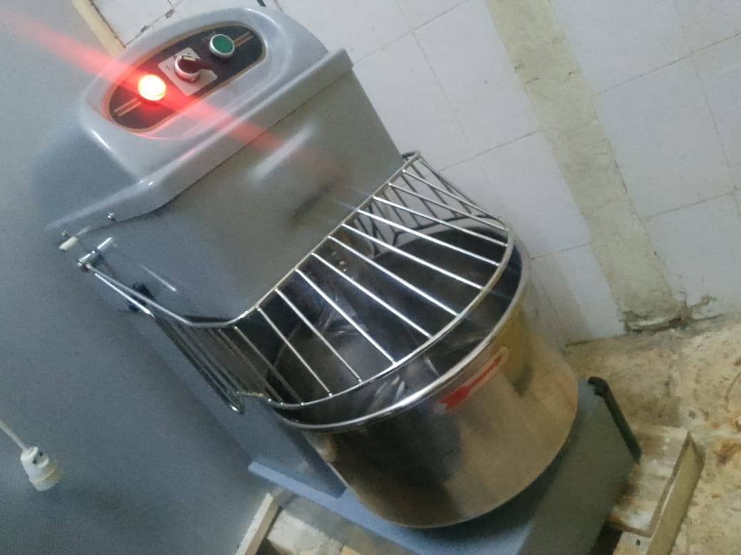 Hammam Lif&nbsp;Cite Boussouffara&nbsp;Autre&nbsp;Autre&nbsp;Mt�riels mlaoui et fastfood