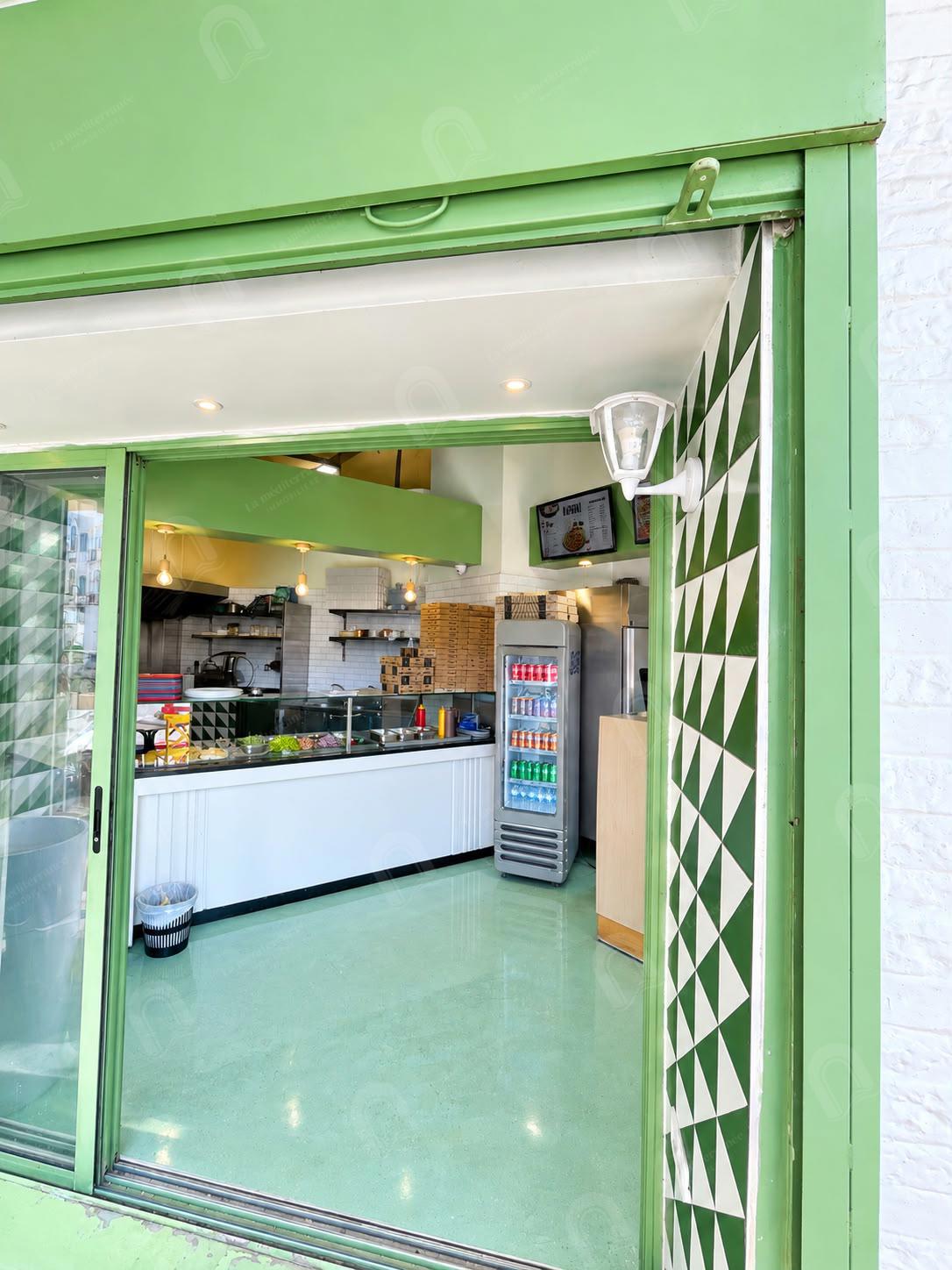 Bab Souika&nbsp;Bab Souika&nbsp;Vente&nbsp;Surfaces&nbsp;Un fonds de commerce de pizzeria