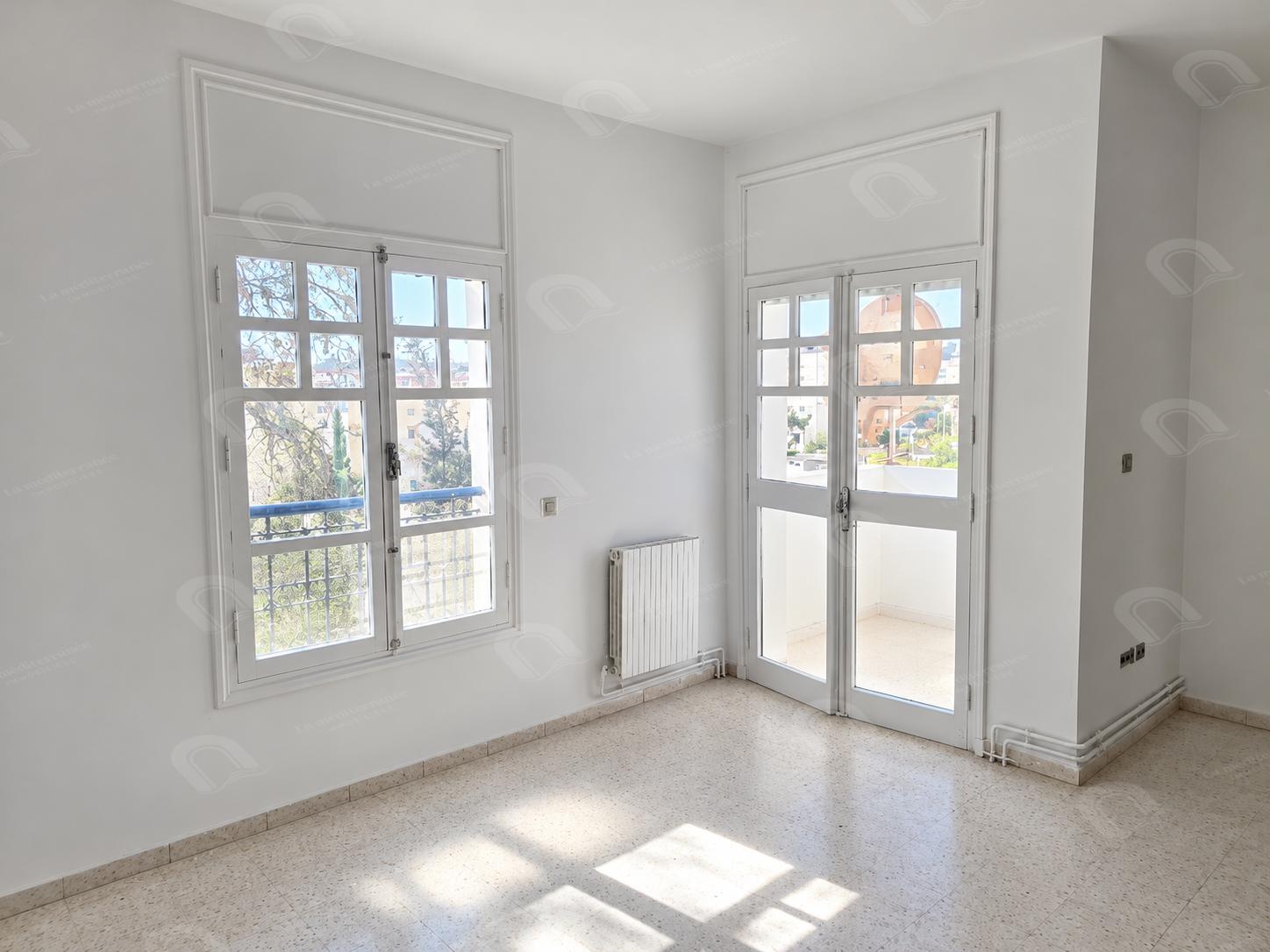 Ariana Ville&nbsp;Cite Ennasr 1&nbsp;Vente&nbsp;Appart. 4 pi�ces&nbsp;Un appartement s3 � cit� ennasr