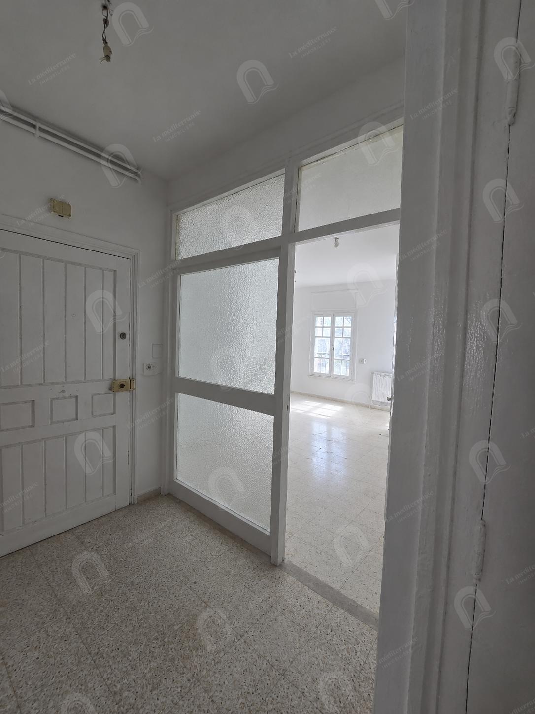 Ariana Ville&nbsp;Cite Ennasr 1&nbsp;Vente&nbsp;Appart. 4 pi�ces&nbsp;Un appartement s3 � cit� ennasr