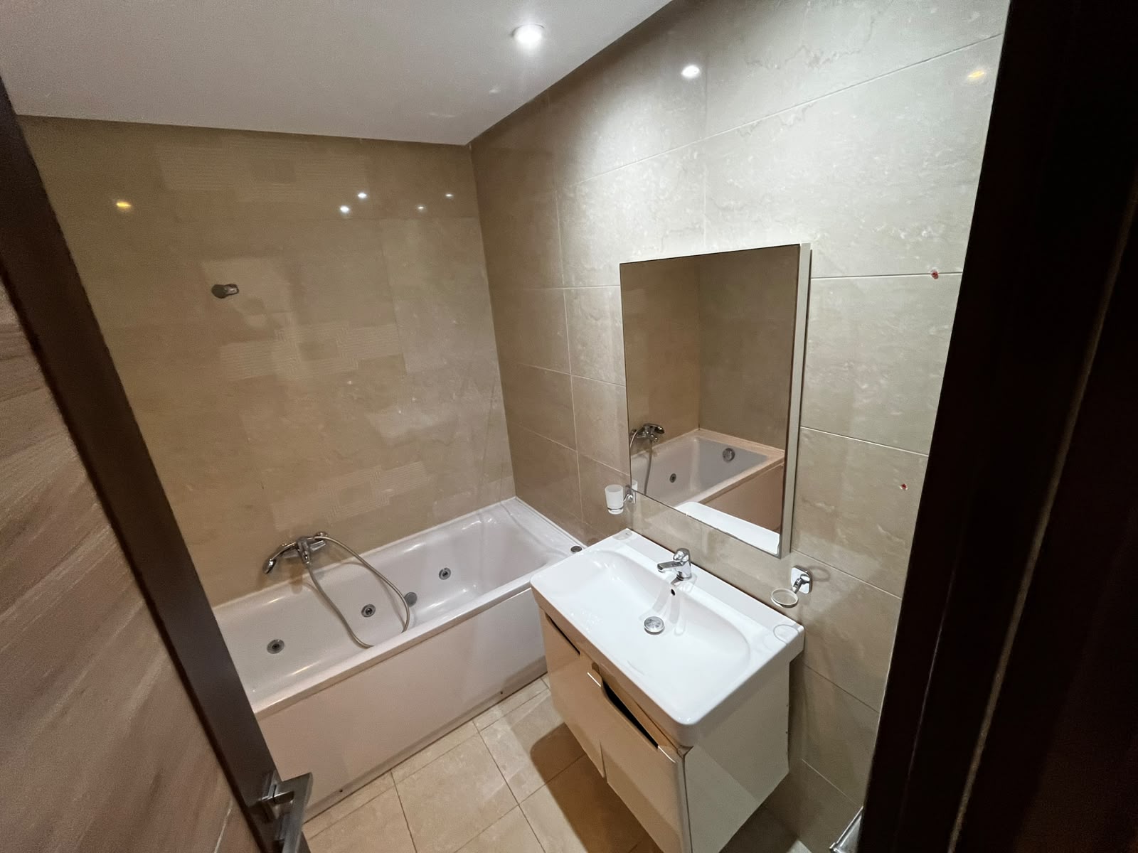 Ain Zaghouan&nbsp;Jardins de Carthage&nbsp;Location&nbsp;Appart. 2 pi�ces&nbsp;S2 jardin de carthage