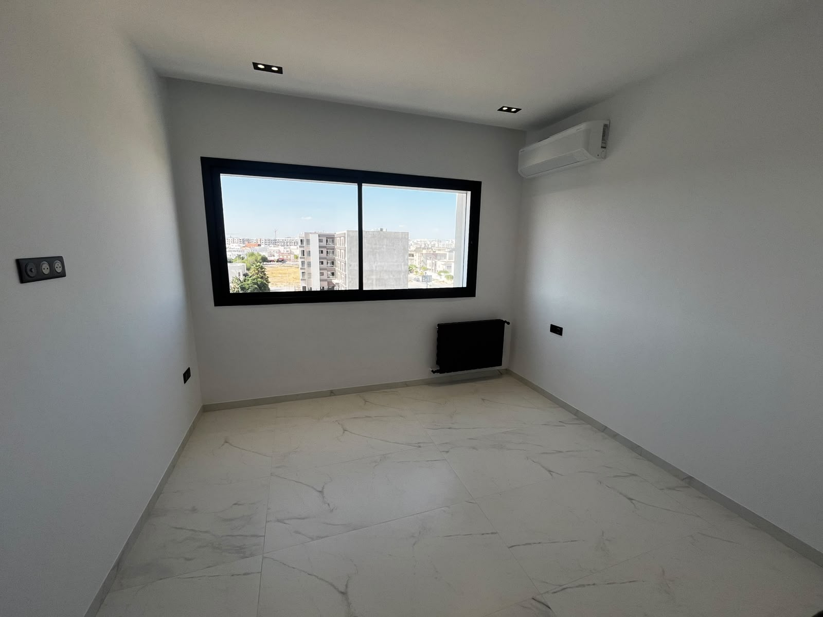 Ain Zaghouan&nbsp;Jardins de Carthage&nbsp;Location&nbsp;Appart. 1 pi�ce&nbsp;S1 au jardin de carthage