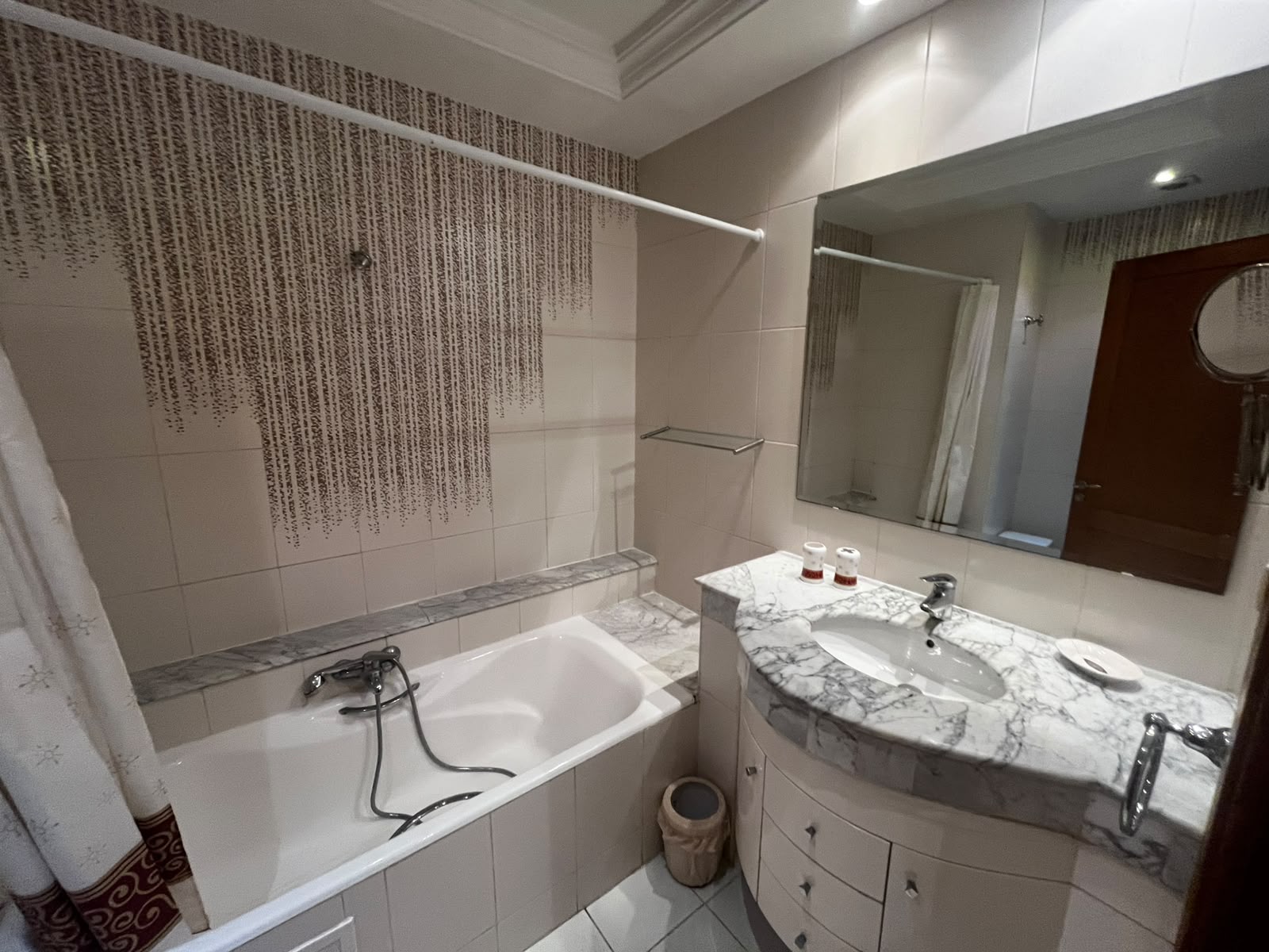Ain Zaghouan&nbsp;Ain Zaghouan&nbsp;Location&nbsp;Appart. 4 pi�ces&nbsp;Duplex s4 ain zaghouen nord