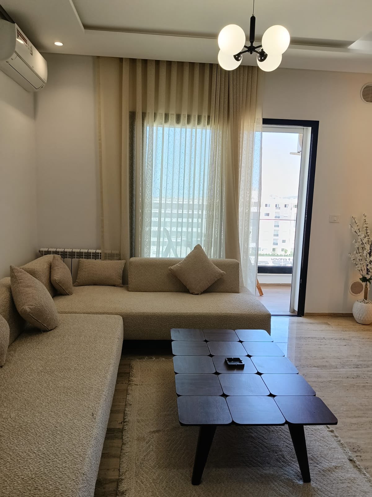 Ain Zaghouan&nbsp;Jardins de Carthage&nbsp;Location&nbsp;Appart. 1 pi�ce&nbsp;S1 meubl� aux jardin de carthage