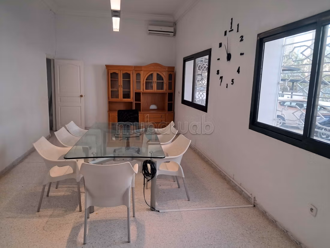 Cite El Khadra&nbsp;Zone urbaine nord&nbsp;Location&nbsp;Appart. 4 pi�ces&nbsp;Superb si�ge administratif