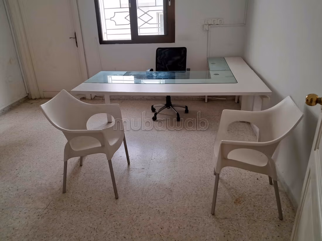 Cite El Khadra&nbsp;Zone urbaine nord&nbsp;Location&nbsp;Appart. 4 pi�ces&nbsp;Superb si�ge administratif