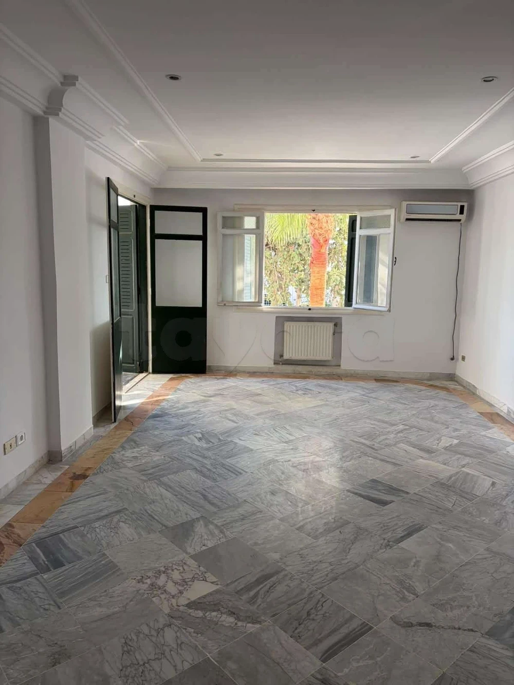 Ariana Ville&nbsp;El Menzah 8&nbsp;Location&nbsp;Appart. 4 pi�ces&nbsp;Spacieux appartement � el menzah 8