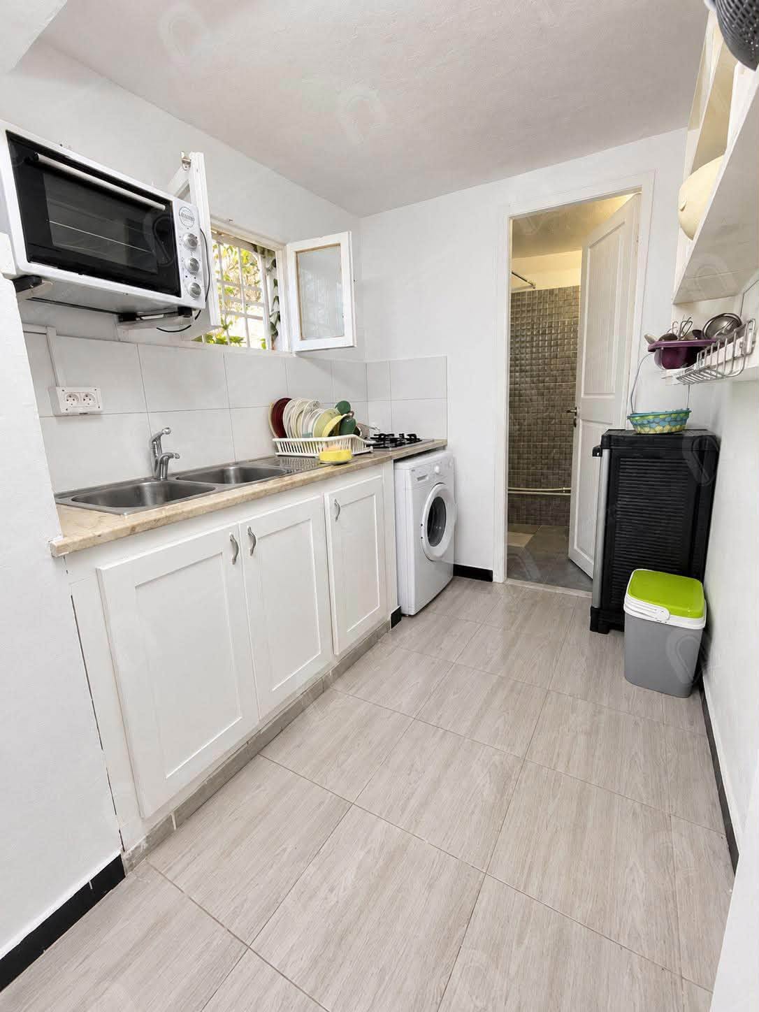 El Menzah&nbsp;Tunis Belvedere&nbsp;Location&nbsp;Appart. 1 pi�ce&nbsp;Joli s1 meubl� avec jardin