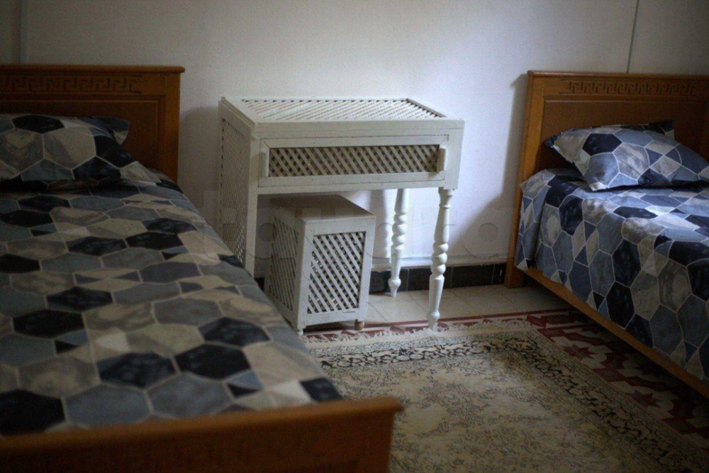 El Menzah&nbsp;El Menzah 1&nbsp;Location&nbsp;Appart. 2 pi�ces&nbsp;Rez de chauss�e meubl� avec jardin