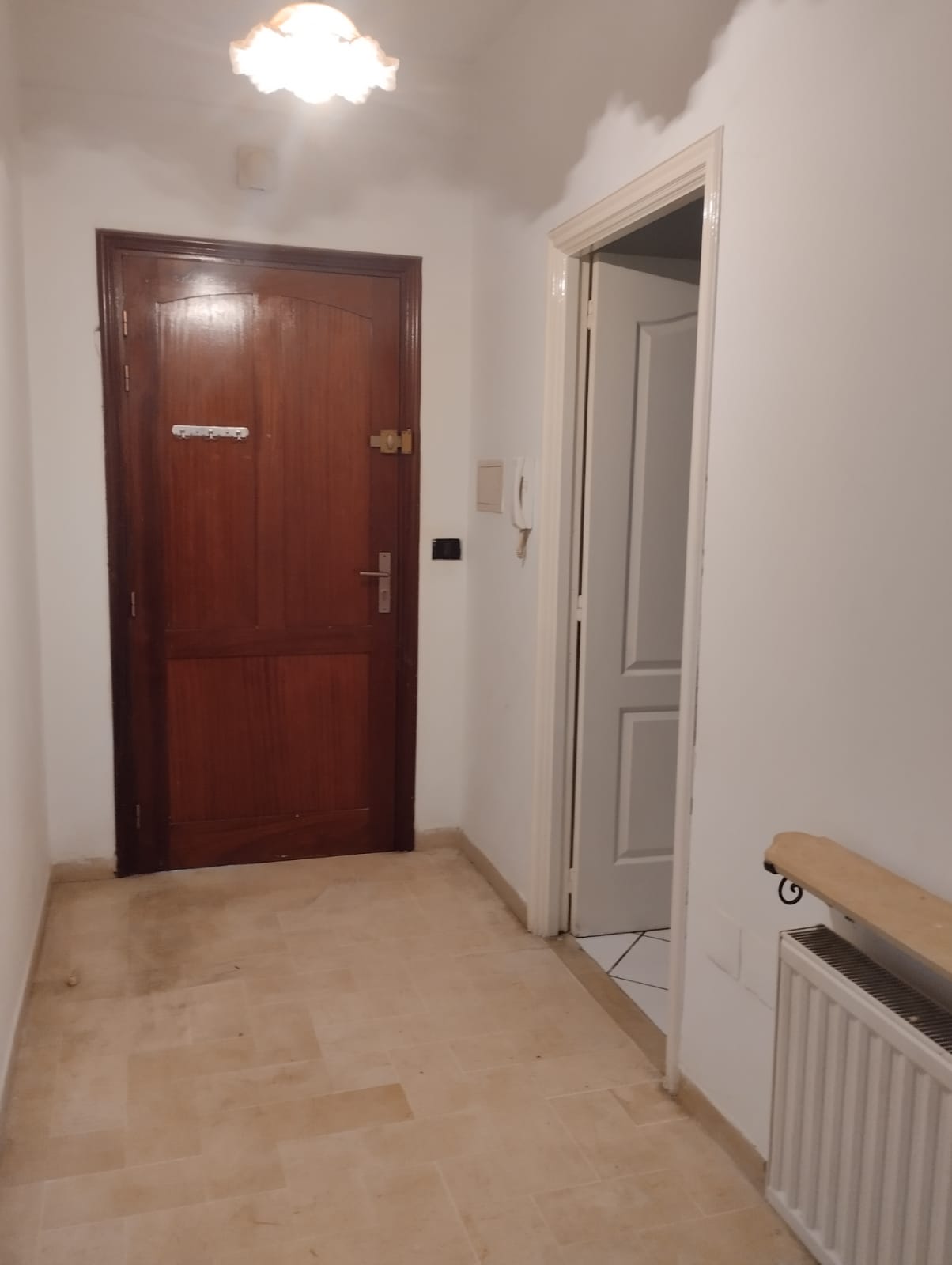 Ain Zaghouan&nbsp;Ain Zaghouan&nbsp;Location&nbsp;Appart. 3 pi�ces&nbsp;Joli splus2 haut standing