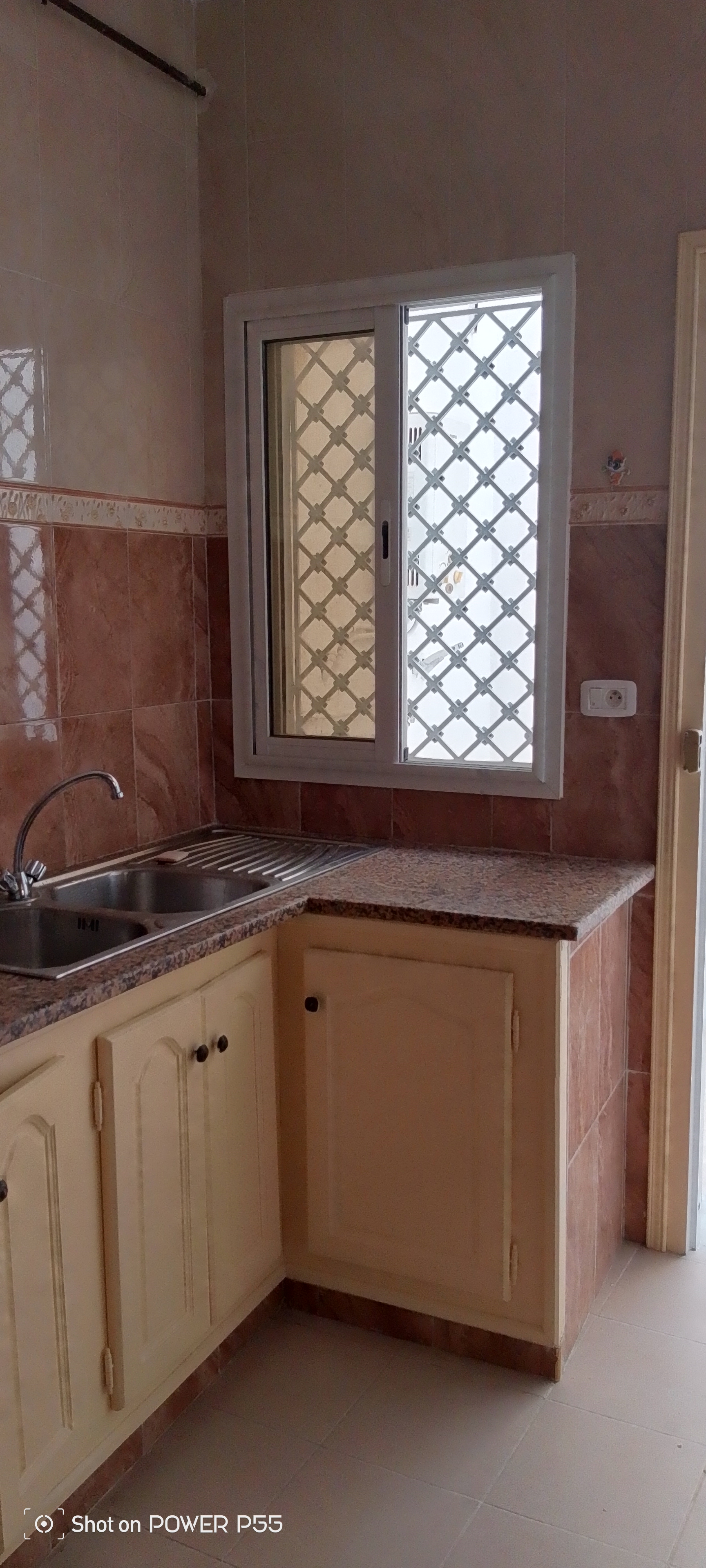 Mnihla&nbsp;Jardins d'el Menzah&nbsp;Location&nbsp;Appart. 3 pi�ces&nbsp;Maison au rez de chauss�e