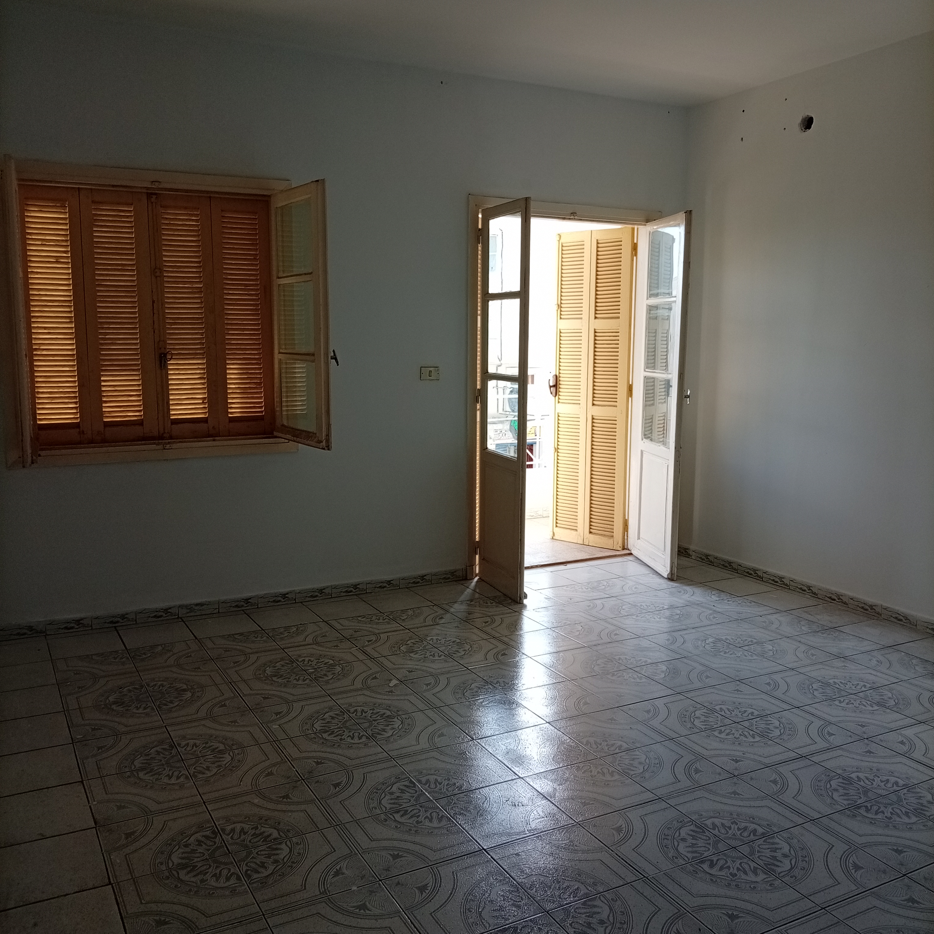 El Mourouj&nbsp;El Mourouj&nbsp;Location&nbsp;Appart. 2 pi�ces&nbsp;Appartement au mourouj 1 pr�s tout commaudit�