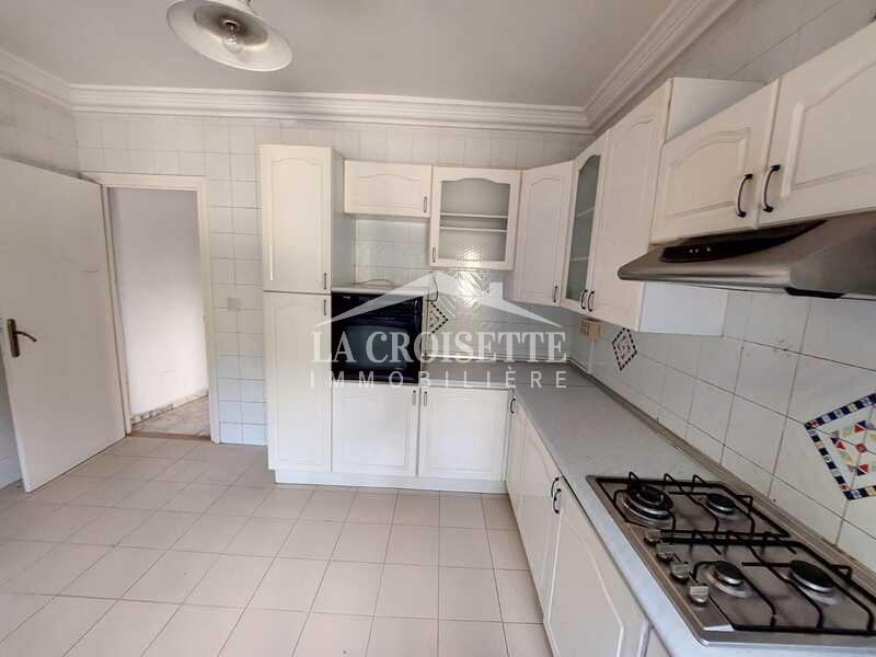 La Marsa&nbsp;Berge Du Lac&nbsp;Location&nbsp;Maisons&nbsp;Villa s4 avec jardin au lac1 zvl0746