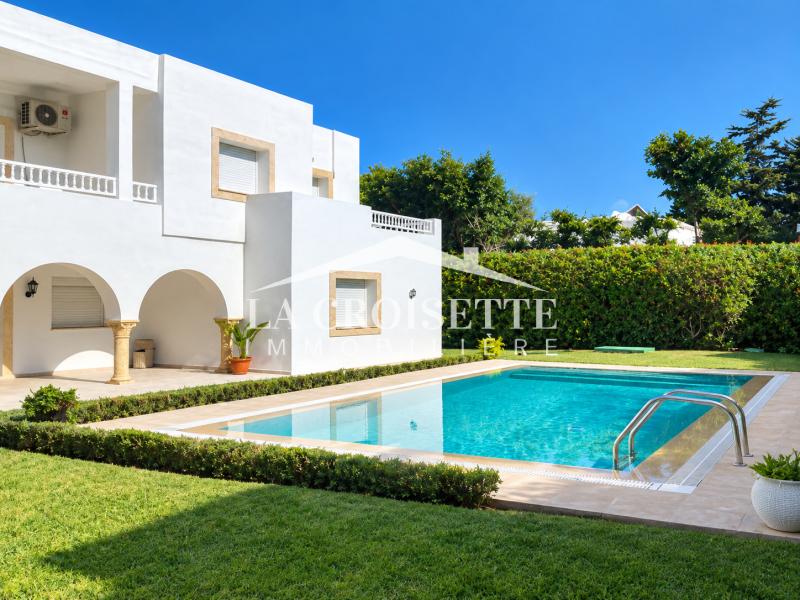 La Marsa&nbsp;Marsa Ennassim&nbsp;Location&nbsp;Maisons&nbsp;Villa s5 avec piscine � la marsa mvl0468