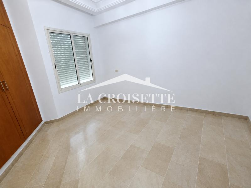 La Marsa&nbsp;Berge Du Lac&nbsp;Location&nbsp;Appart. 4 pi�ces&nbsp;Appartement s3 aux berges du lac2 mal3550