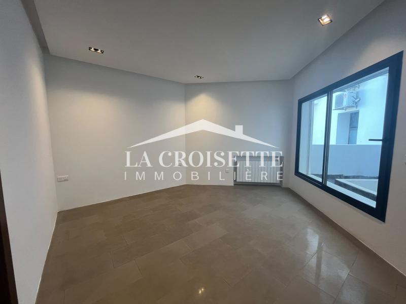La Marsa&nbsp;Berge Du Lac&nbsp;Location&nbsp;Maisons&nbsp;Villa s4 avec piscine au lac2 mvl0162