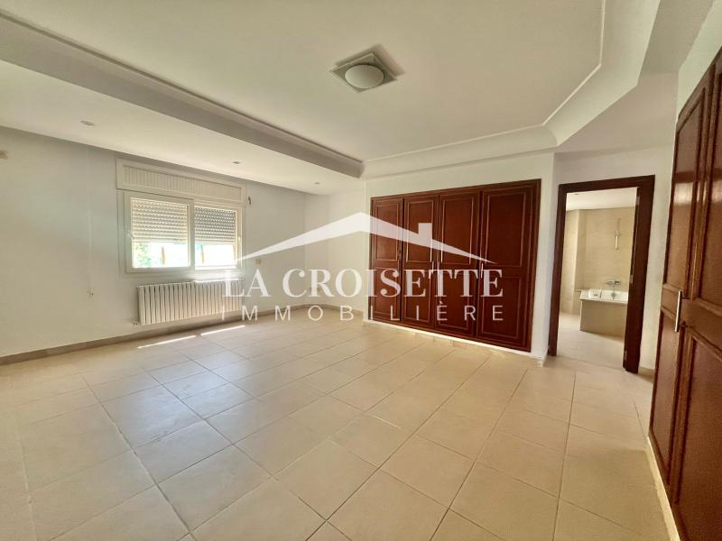 La Marsa&nbsp;Marsa Ennassim&nbsp;Location&nbsp;Maisons&nbsp;Villa s3 avec piscine � la marsa mvl1695