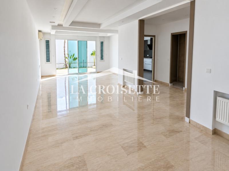 La Soukra&nbsp;La Soukra&nbsp;Location&nbsp;Maisons&nbsp;Triplex s4 avec piscine � la soukra mtrl0112