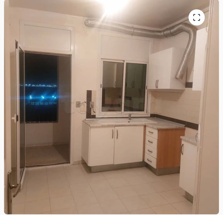 La Marsa&nbsp;El Aouina&nbsp;Location&nbsp;Appart. 2 pi�ces&nbsp;Appartement jardin laouina au 7eme �tage