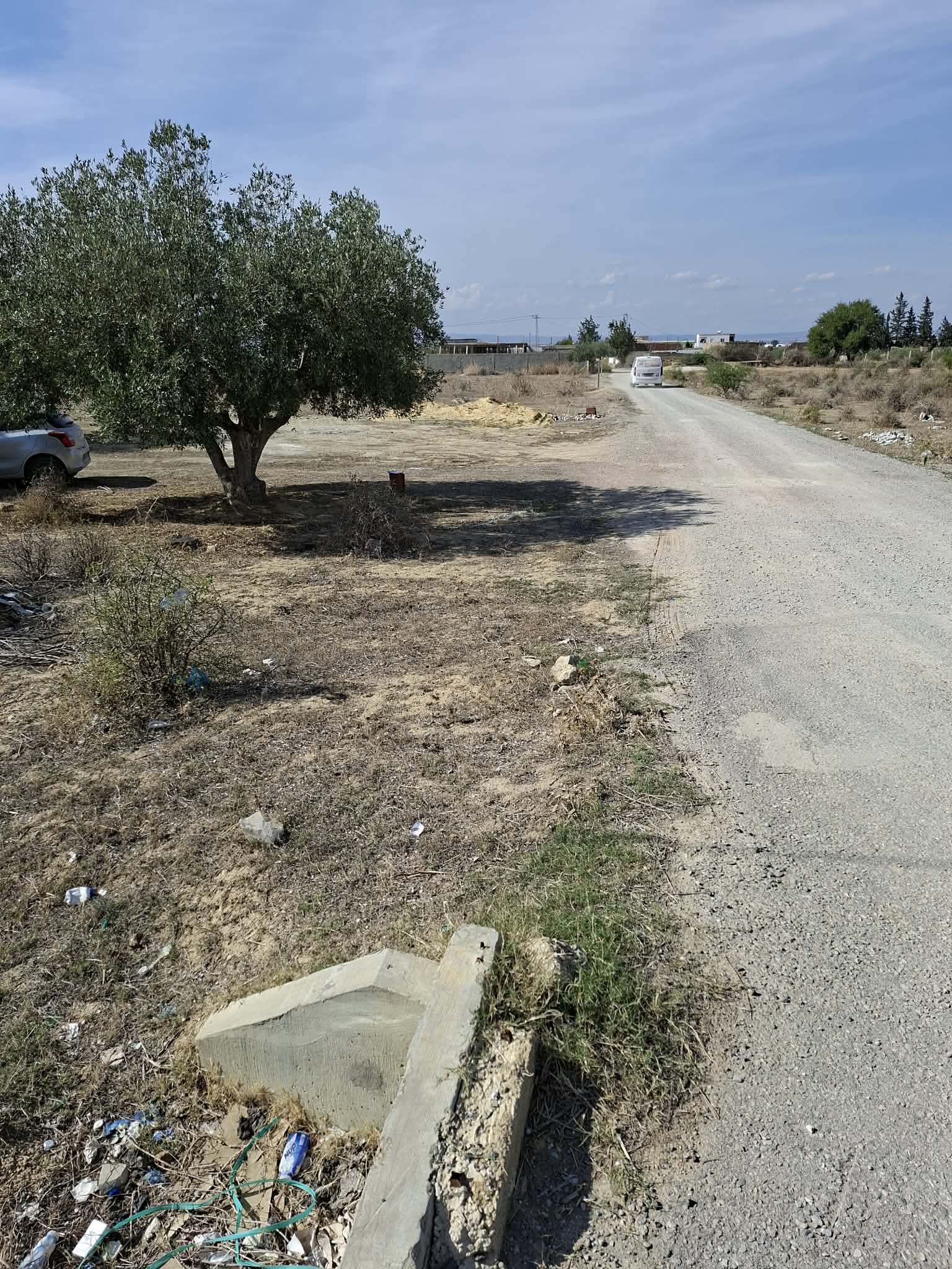 Mornaguia&nbsp;El Hamayem&nbsp;Terrain&nbsp;Terrain agricole&nbsp;1500m avec oliviers sur la route hmayem n�gociable