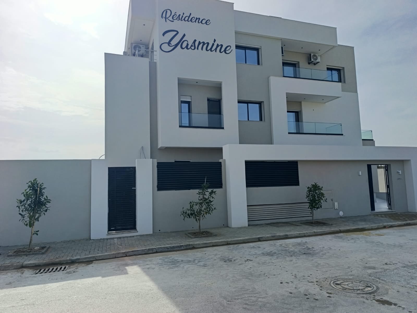 La Soukra&nbsp;Chotrana 1&nbsp;Vente&nbsp;Appart. 2 pi�ces&nbsp;Disponible salon plus 2 a chotrana 1 la soukra