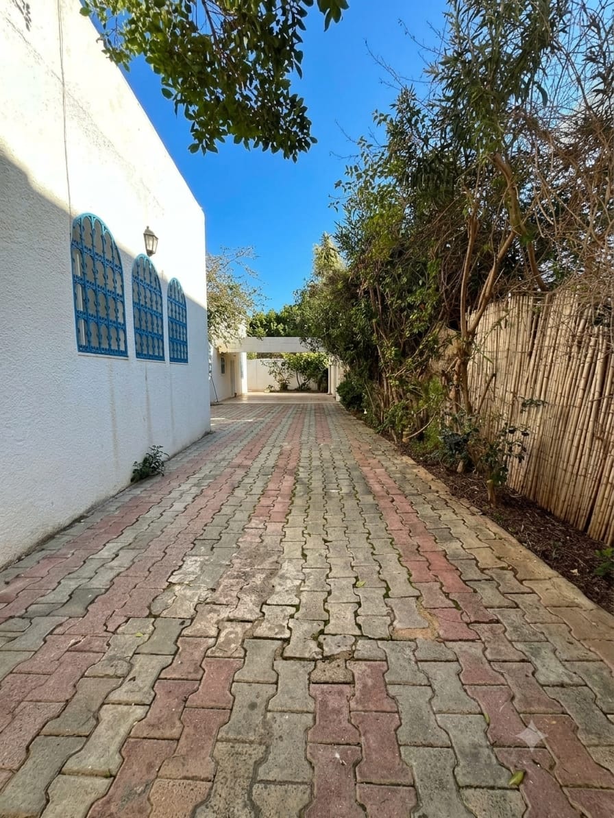 Akouda&nbsp;Chatt Meriem&nbsp;Vente&nbsp;Appart. 2 pi�ces&nbsp;Villa pieds dans l'eau  chatt meriem