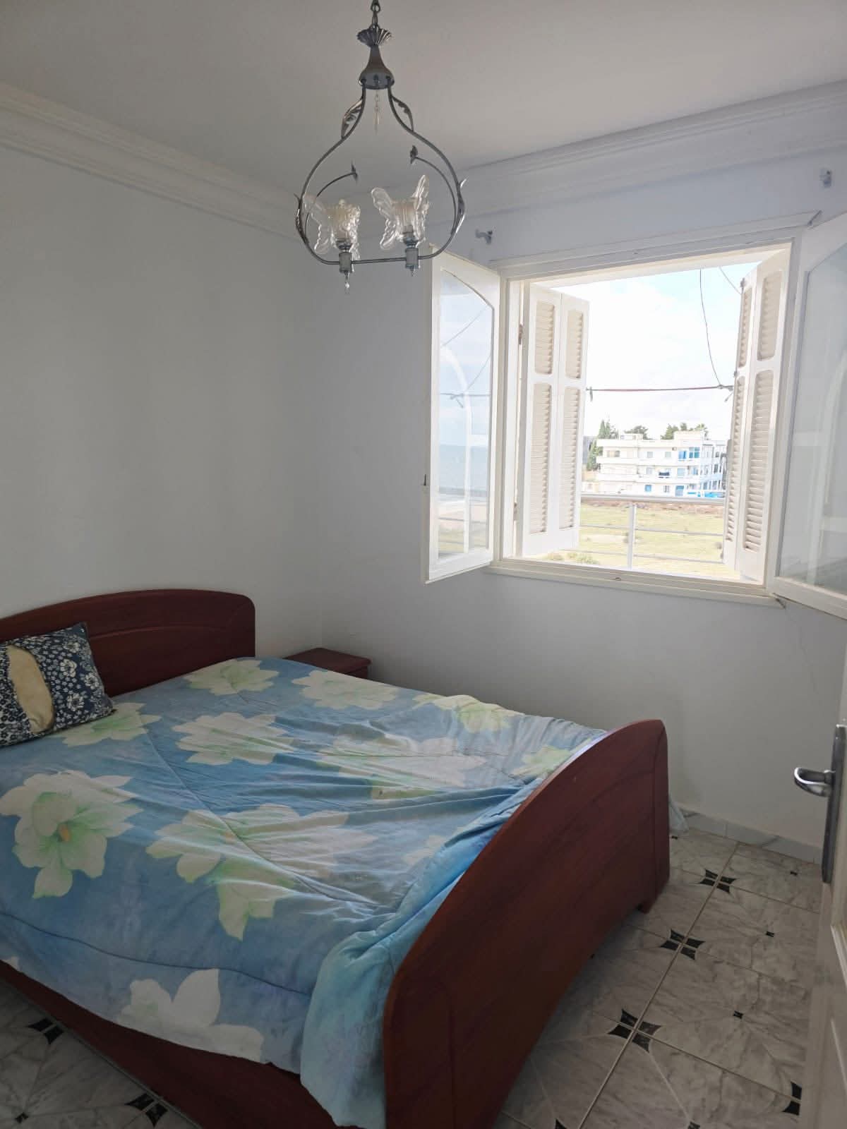 Akouda&nbsp;Chatt Meriem&nbsp;Vente&nbsp;Appart. 2 pi�ces&nbsp;Une appartement  pieds dans l'eau  � chatt mariem