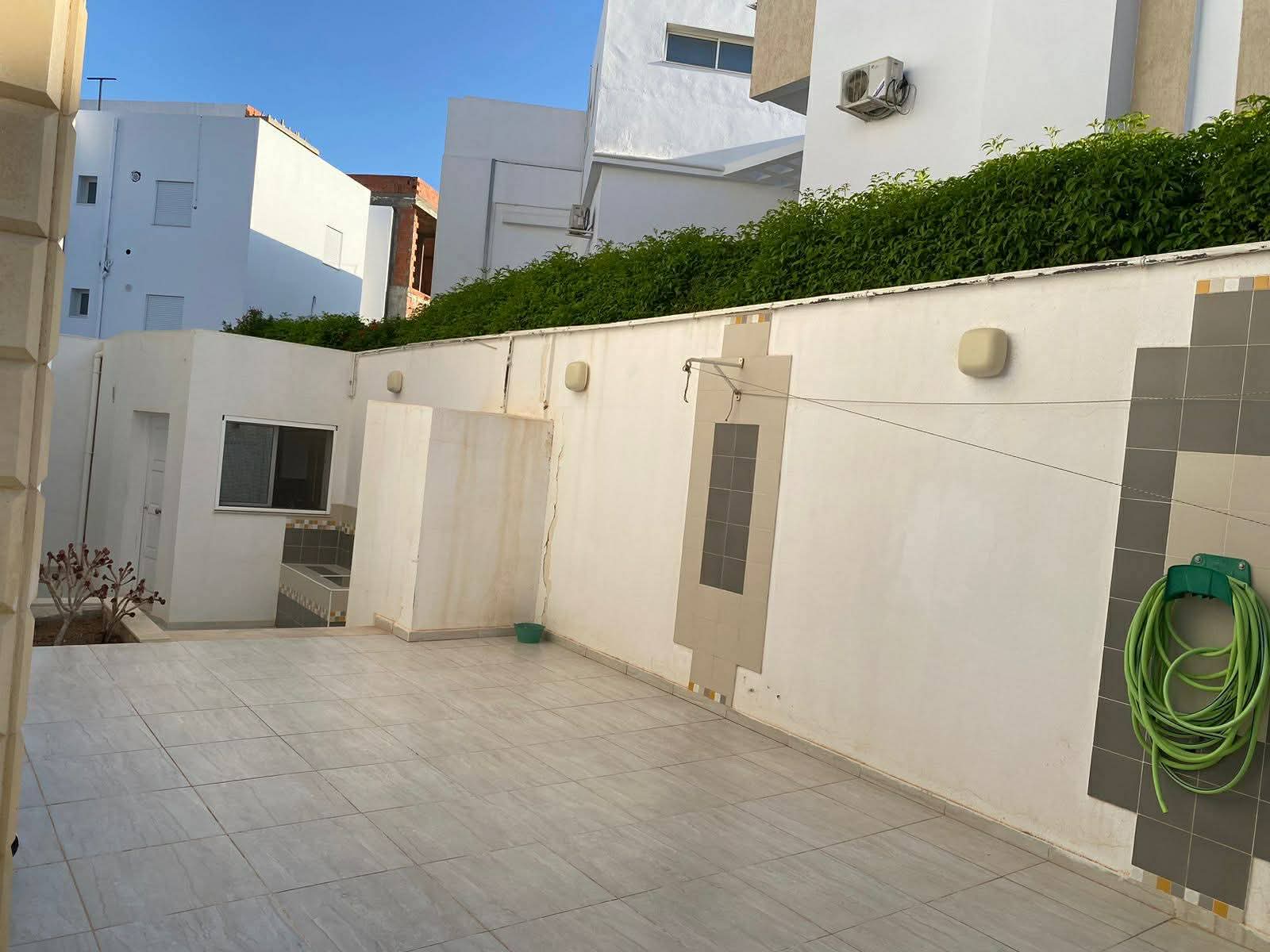 Sousse Jaouhara&nbsp;Sahloul&nbsp;Vente&nbsp;Appart. 2 pi�ces&nbsp;Villa 302m prestigieuse � sahloul 4