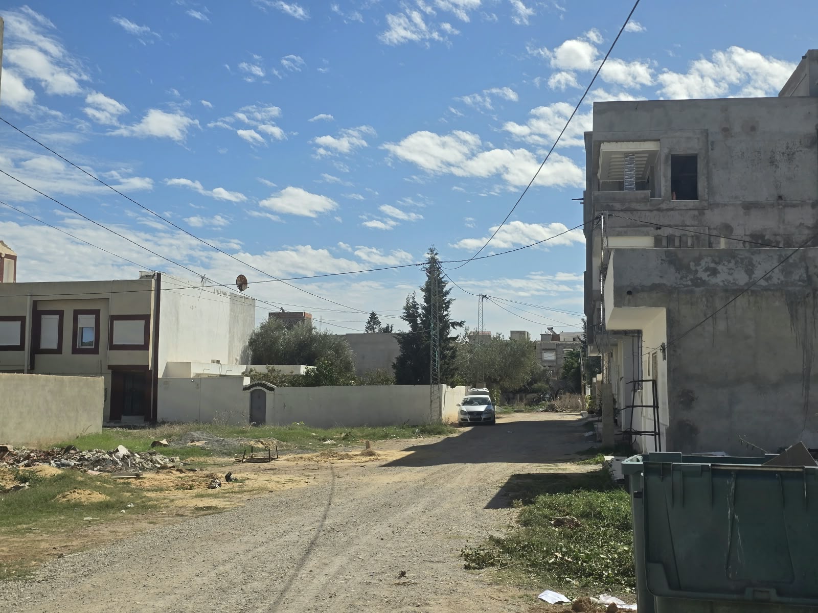 Akouda&nbsp;Chatt Meriem&nbsp;Vente&nbsp;Appart. 2 pi�ces&nbsp;Terrain  525 m et 250m  chott mariem