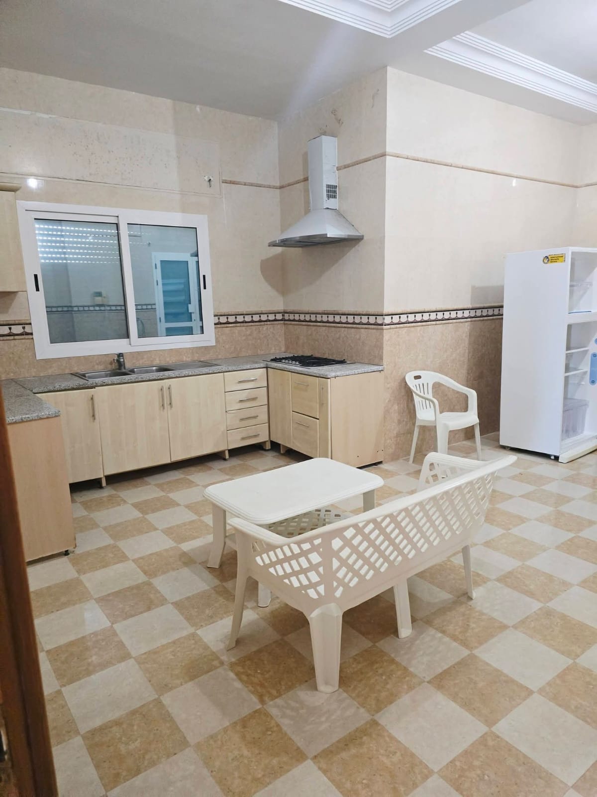 Akouda&nbsp;Chatt Meriem&nbsp;Vente&nbsp;Appart. 2 pi�ces&nbsp;Superbe villa s8 haut gamme  a chatt mariem