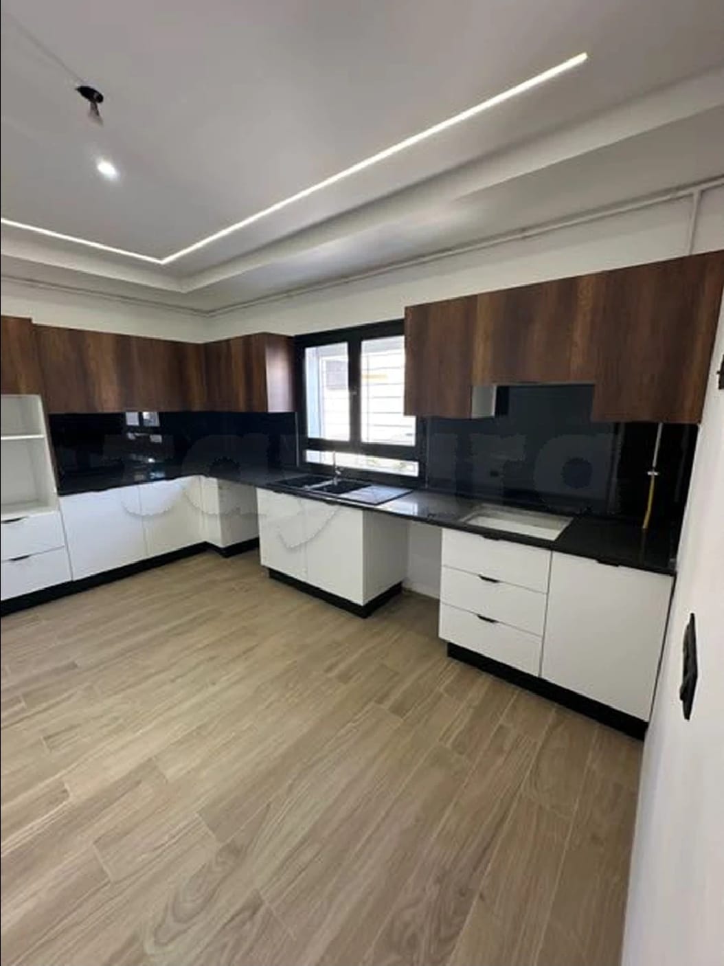Hammam Sousse&nbsp;Hammam Sousse&nbsp;Vente&nbsp;Appart. 2 pi�ces&nbsp;Villa plus �tage toute neuf � hammam sousse