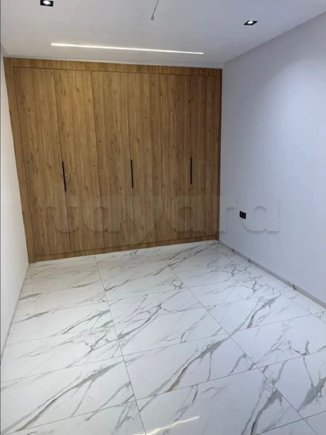 Hammam Sousse&nbsp;Hammam Sousse&nbsp;Vente&nbsp;Appart. 2 pi�ces&nbsp;Villa plus �tage toute neuf � hammam sousse