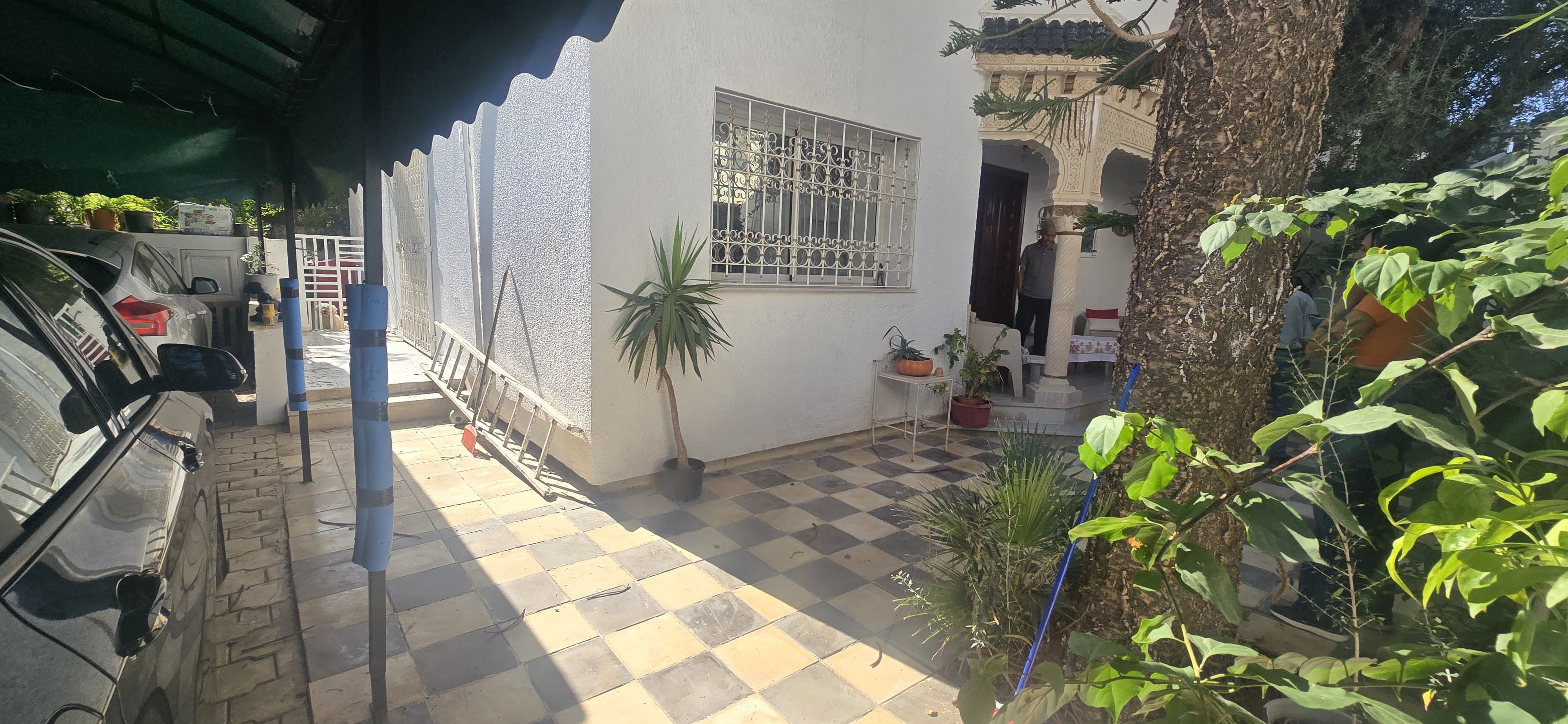 Ain Zaghouan&nbsp;Ain Zaghouan&nbsp;Vente&nbsp;Duplex&nbsp;Villa � ain zaghouan sud