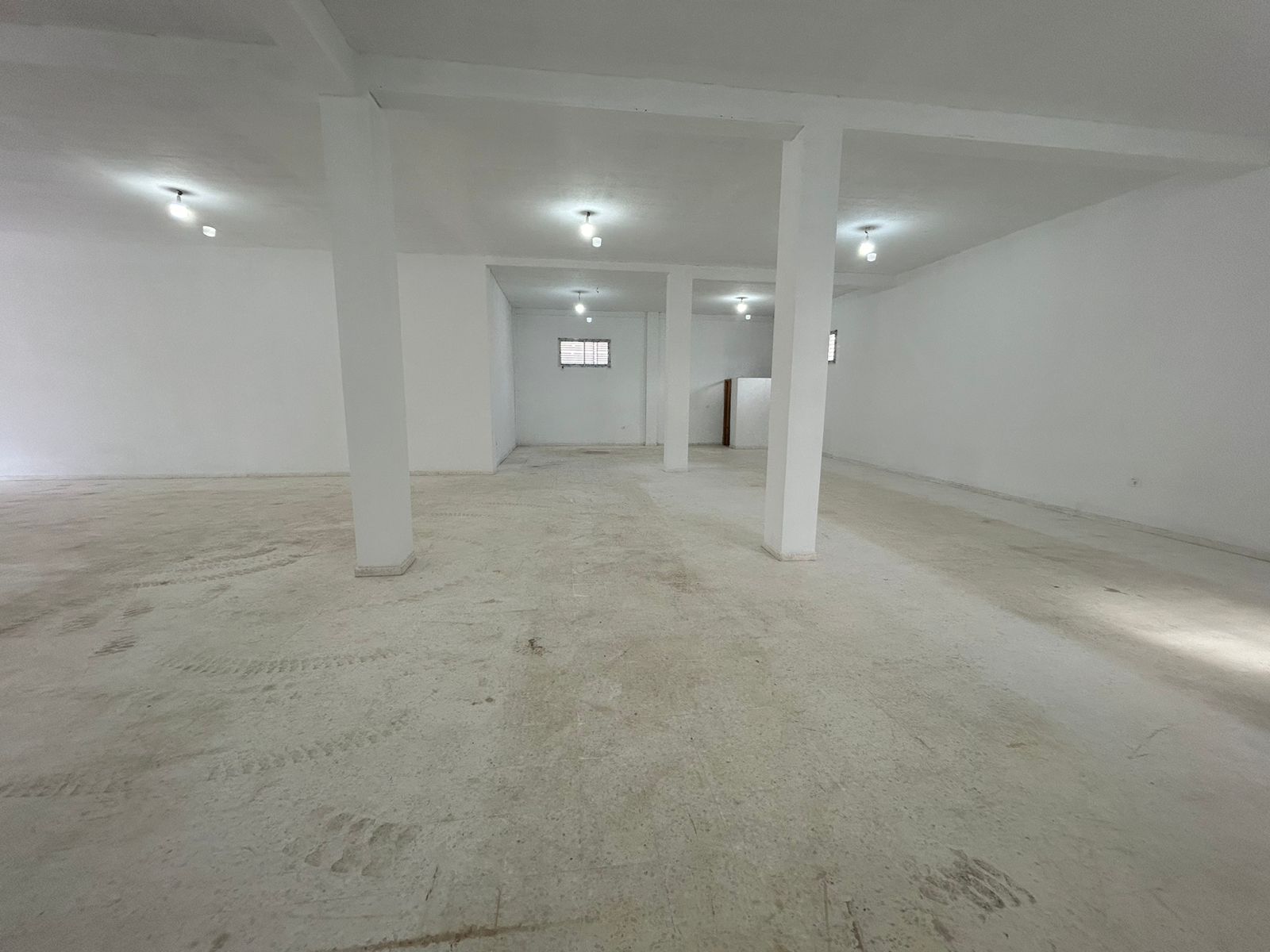 La Soukra&nbsp;Chotrana 3&nbsp;Location&nbsp;Surfaces&nbsp;D�p�t spacieux