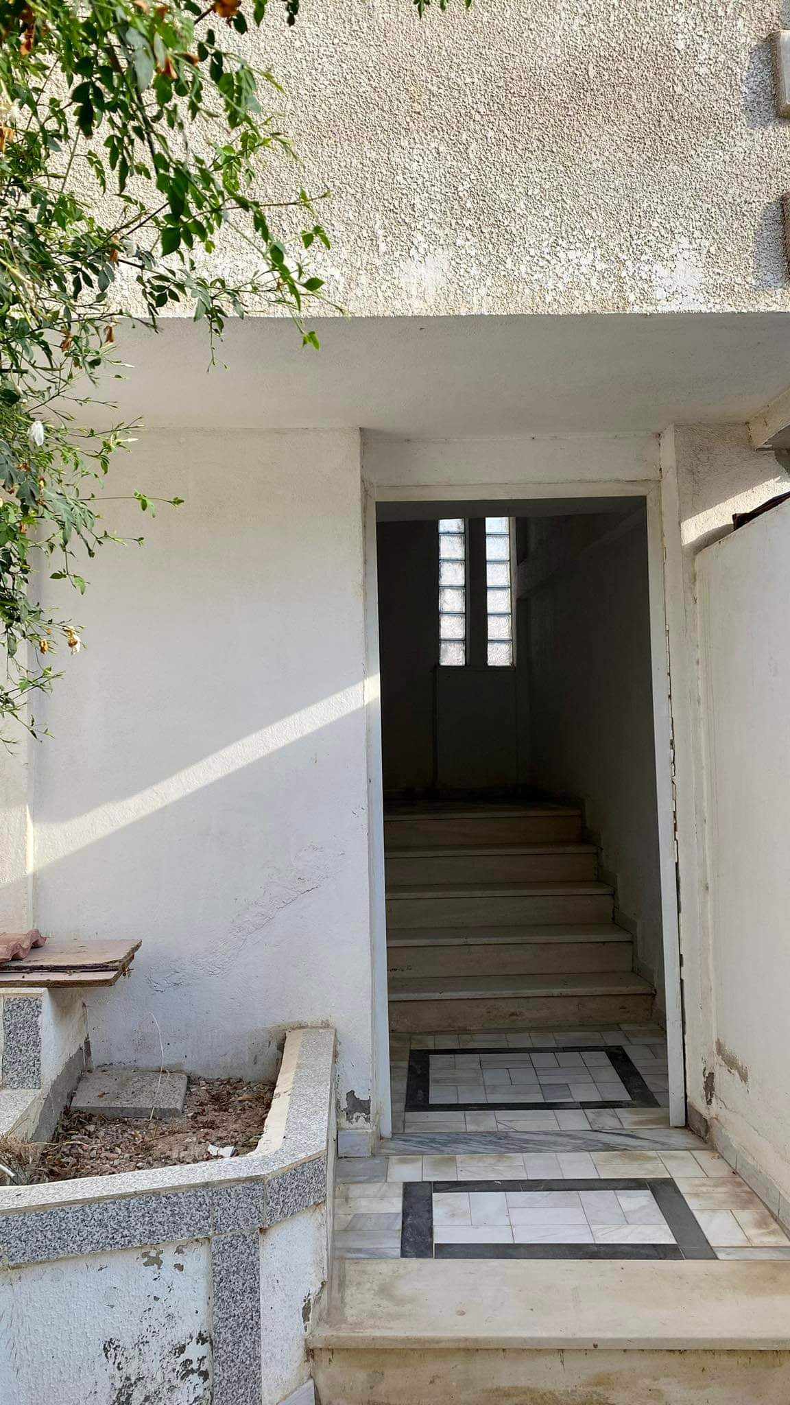 La Soukra&nbsp;Borj Louzir&nbsp;Location&nbsp;Appart. 3 pi�ces&nbsp;Appartement � bord louzir cit� de la sante
