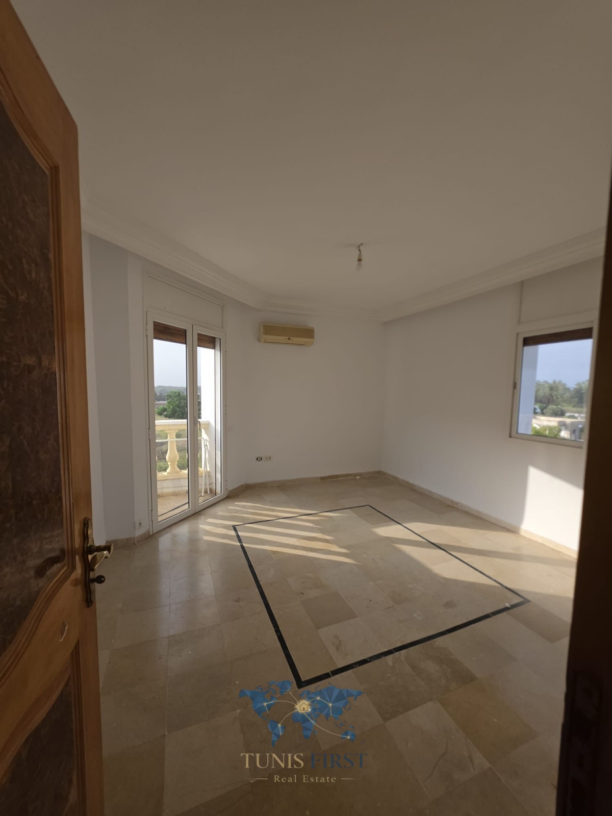 La Marsa&nbsp;Gammart&nbsp;Location&nbsp;Maisons&nbsp;Villa s6 pour usage bureautique � gammarth