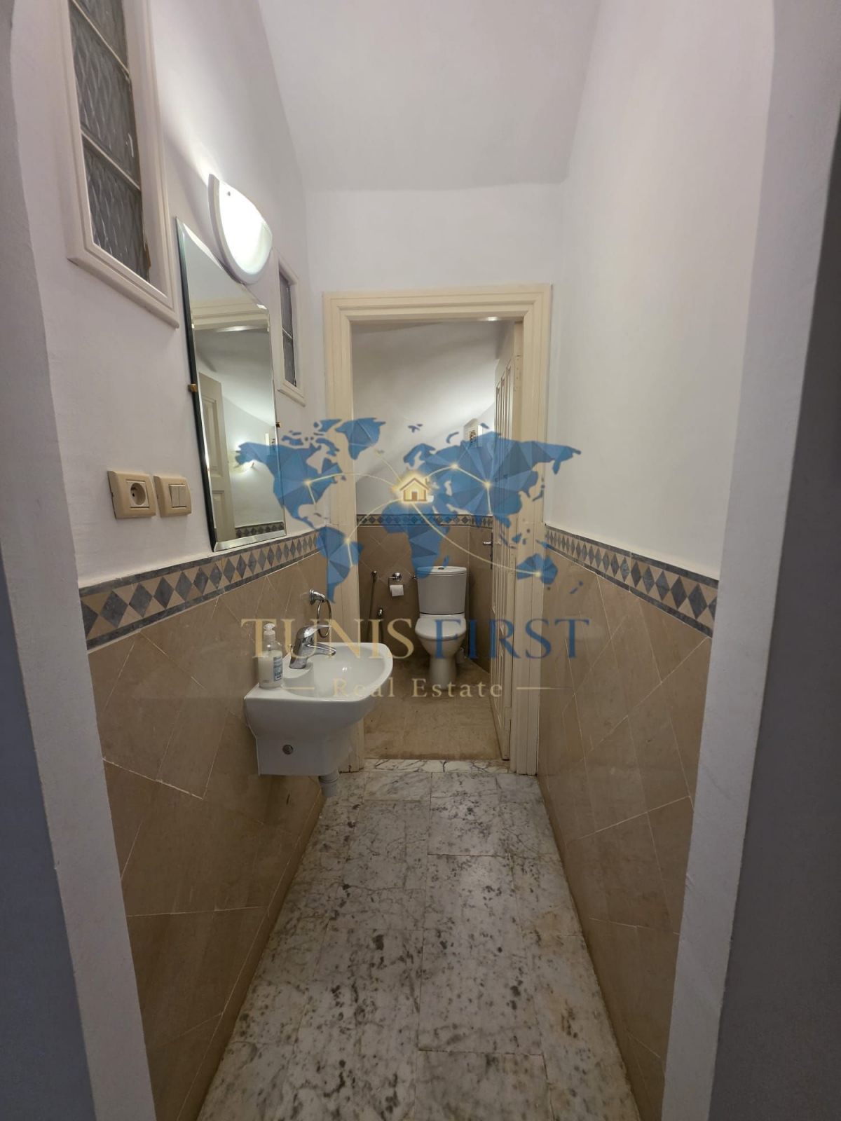 La Marsa&nbsp;Cite Du Stade&nbsp;Location&nbsp;Duplex&nbsp;Duplex vide � la marsa