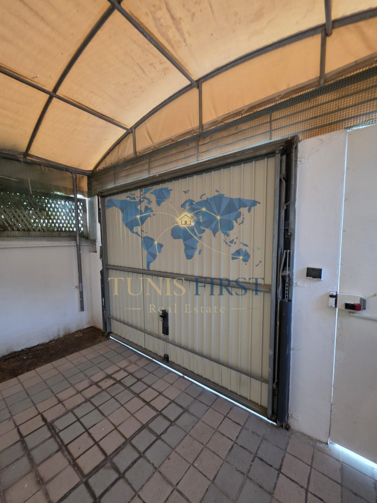 La Marsa&nbsp;Cite Du Stade&nbsp;Location&nbsp;Duplex&nbsp;Duplex vide � la marsa