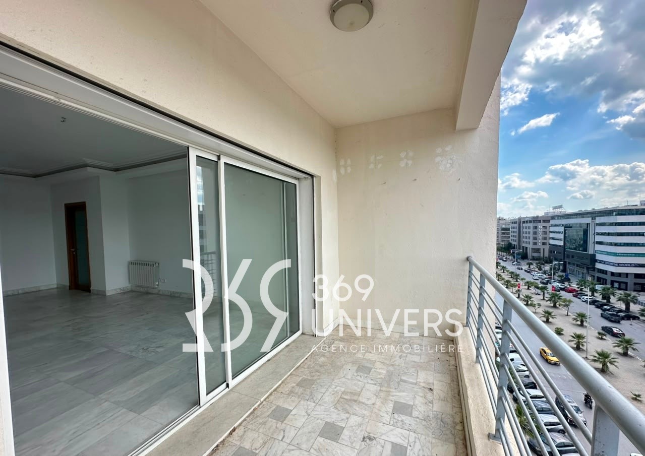 La Marsa&nbsp;Berge Du Lac&nbsp;Location&nbsp;Appart. 3 pi�ces&nbsp;Appartement avec vue lac au lac 2 ref ra190