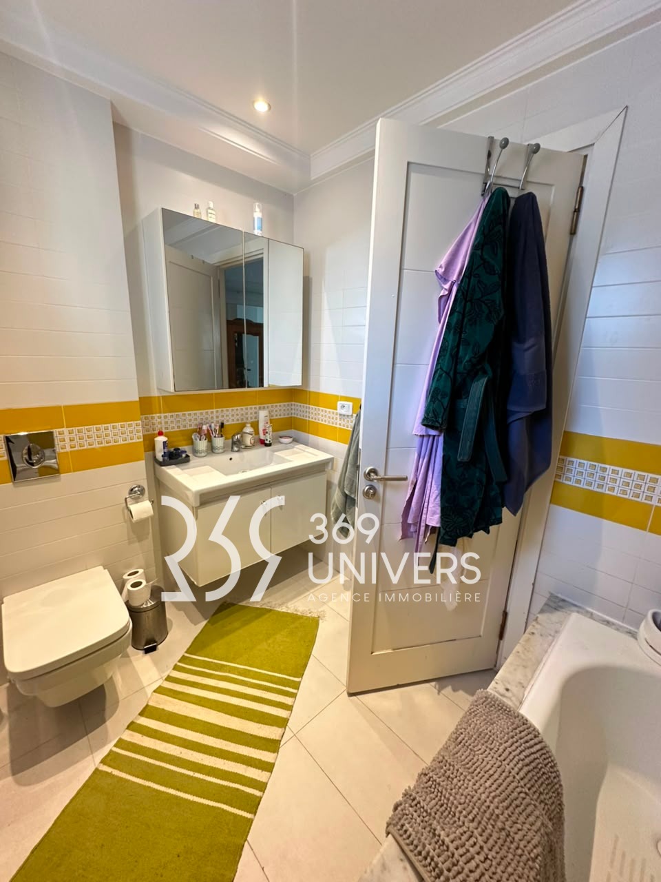 La Marsa&nbsp;Marsa Safsaf&nbsp;Location&nbsp;Appart. 3 pi�ces&nbsp;Etage avec terrasse � la marsa ref ra193