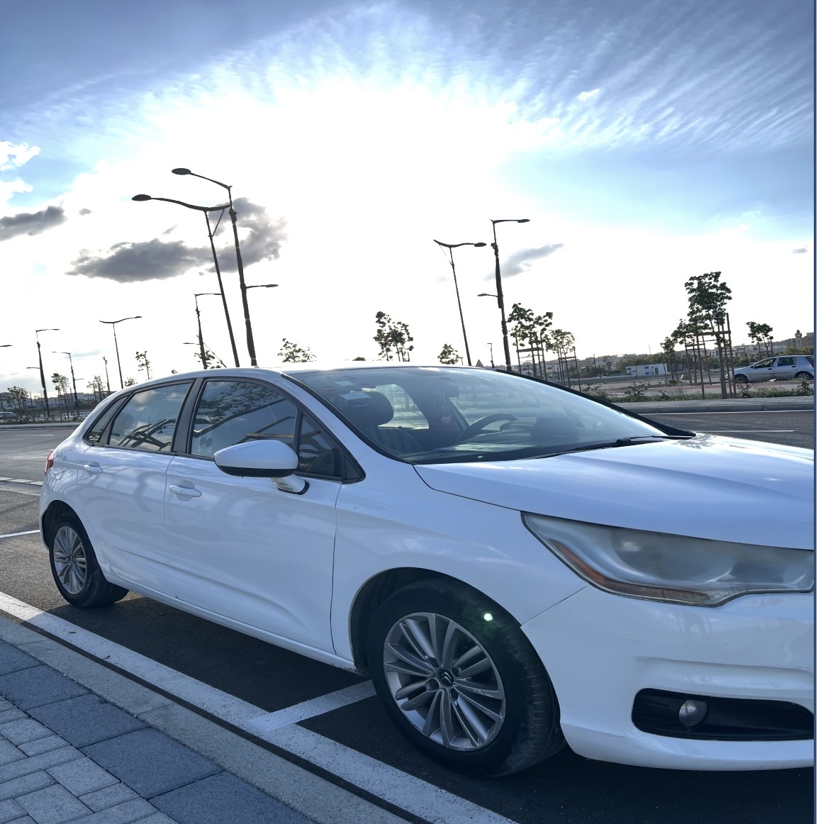 Ben Arous&nbsp;Ben Arous&nbsp;Citroen&nbsp;C4&nbsp;C4 diesel 2012