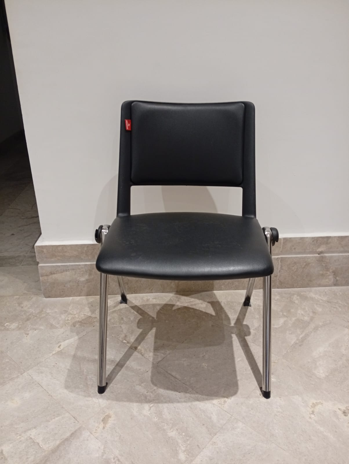 Carthage&nbsp;Cartage Byrsa&nbsp;Meubles de bureau&nbsp;Bureaux - Tables&nbsp;Bureaux et chaises en bon �tat
