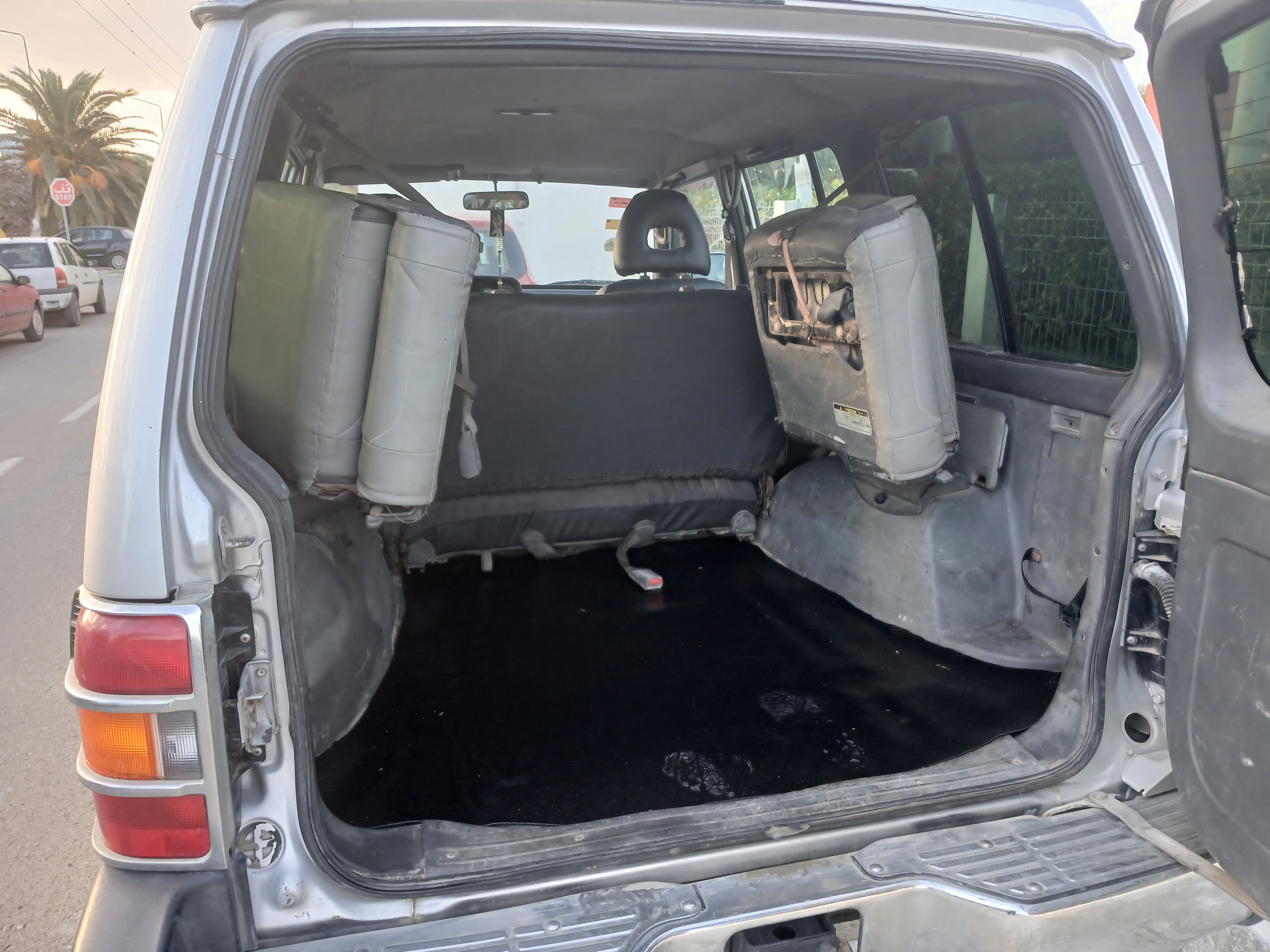 El Menzah&nbsp;Cite El Mahrajene&nbsp;Mitsubishi&nbsp;Pajero&nbsp;Mitsubishi pajero